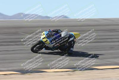 media/Oct-13-2025-Moto Forza (Mon) [[a66d839500]]/3-B Group/Session 2 (Bowl)/